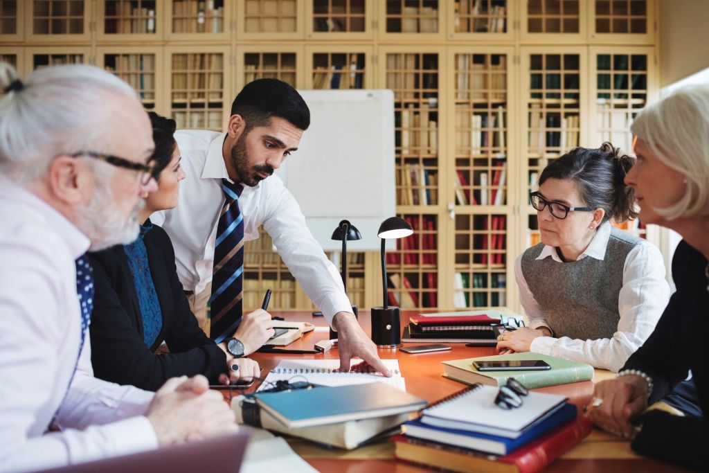 Reasons to Consult a Lawyer for Blogging