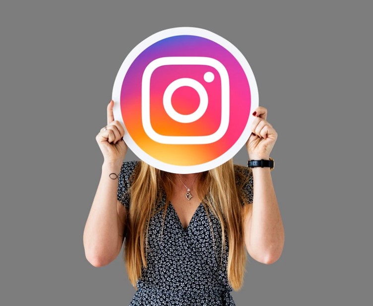 Most brands use Instagram influencers as part of their marketing strategy to increase brand awareness, traffic, and sales.