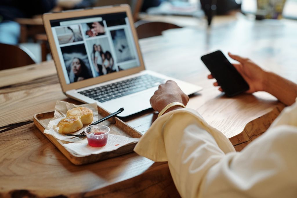 Growing blogging audience and engagement.
