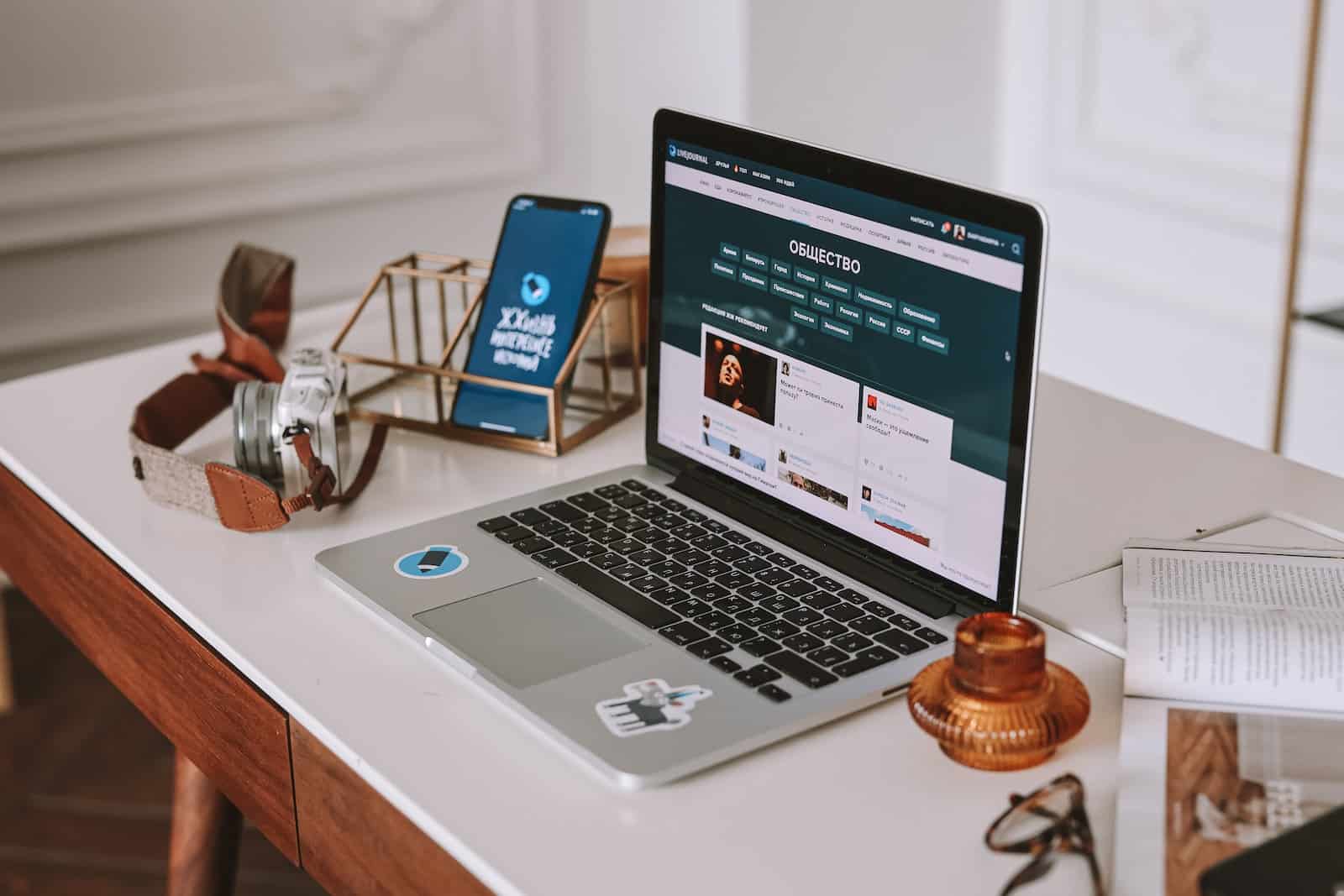 Tips For Mature Bloggers – How to Keep Up with the Blogging World